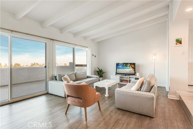 62 Aspen Way, Rolling Hills Estates, California 90274, 3 Bedrooms Bedrooms, ,2 BathroomsBathrooms,Residential,Sold,Aspen,SB22244010