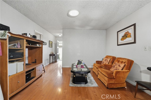 Detail Gallery Image 11 of 30 For 8805 Arcadia Ave, San Gabriel,  CA 91775 - 3 Beds | 2 Baths