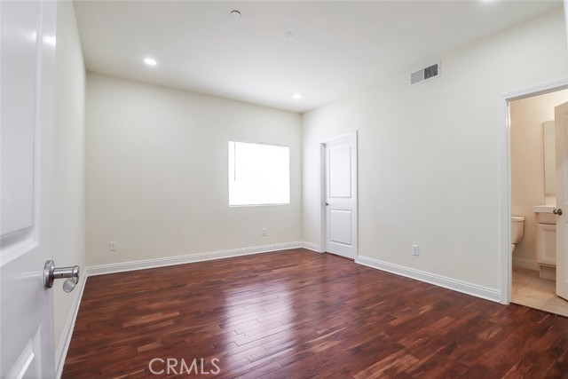 Detail Gallery Image 22 of 46 For 7132 Farralone Ave #207,  Canoga Park,  CA 91303 - 3 Beds | 2/1 Baths