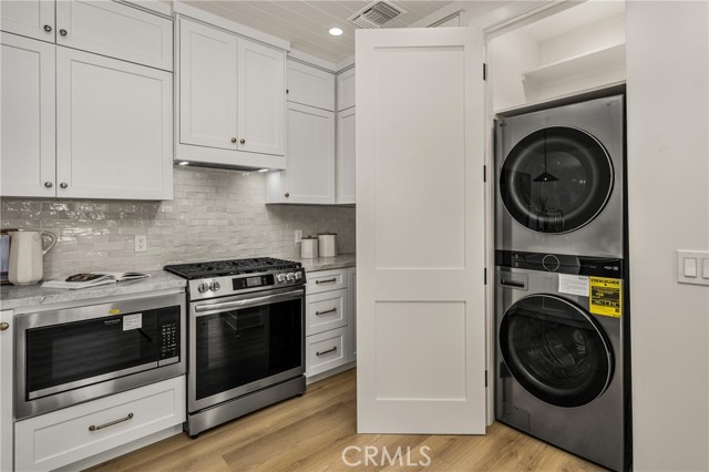 Detail Gallery Image 15 of 35 For 2138 Orange Ave #C120,  Costa Mesa,  CA 92627 - 1 Beds | 1 Baths