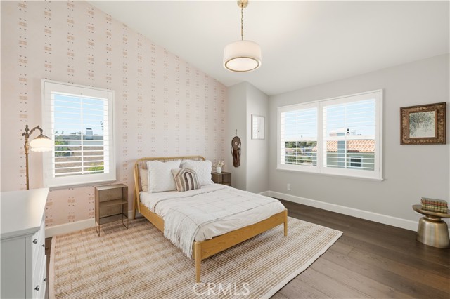 1756 10th, Manhattan Beach, California 90266, 5 Bedrooms Bedrooms, ,5 BathroomsBathrooms,Residential,For Sale,10th,SB26083535