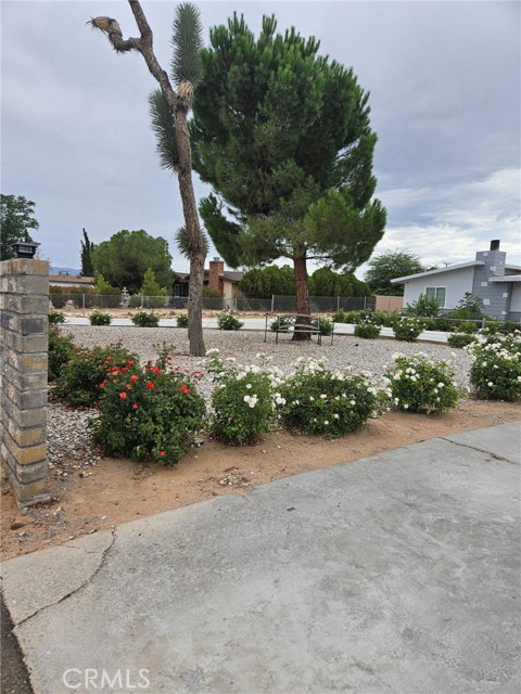 Detail Gallery Image 30 of 35 For 21431 Pine Ridge Ave, Apple Valley,  CA 92307 - 2 Beds | 1 Baths