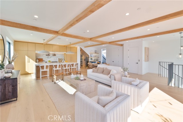 Detail Gallery Image 4 of 54 For 707 2nd St, Hermosa Beach,  CA 90254 - 4 Beds | 4/1 Baths