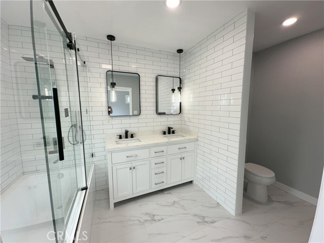 8460 Truxton Avenue, Los Angeles CA: https://media.crmls.org/medias/8678f5b6-2569-47b4-930e-c78794fdab93.jpg