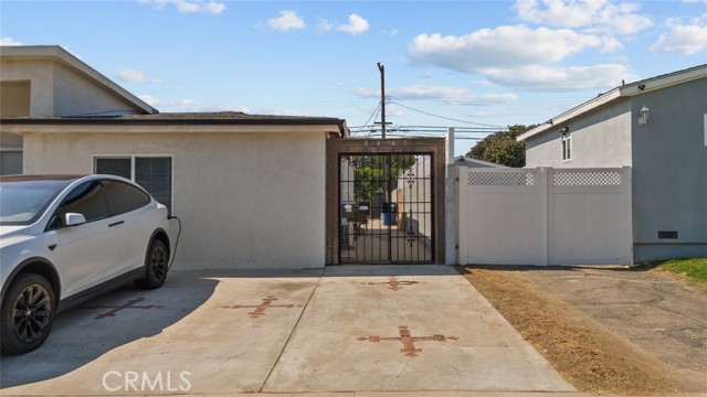 Detail Gallery Image 1 of 15 For 8447 Colbath Ave, Panorama City,  CA 91402 - 1 Beds | 1 Baths