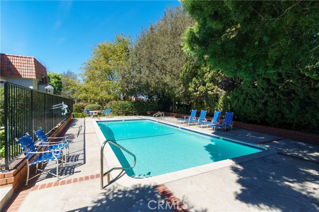 6006 Ridgegate Drive, Rancho Palos Verdes, California 90275, 3 Bedrooms Bedrooms, ,1 BathroomBathrooms,Residential,Sold,Ridgegate,SB17048239