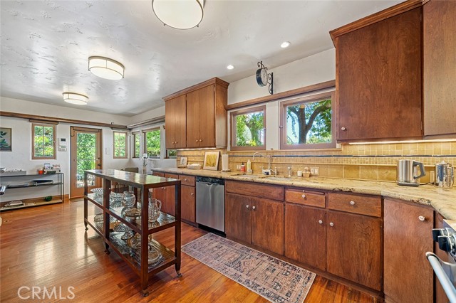 Detail Gallery Image 19 of 70 For 2285 E Orange Grove, Pasadena,  CA 91104 - 4 Beds | 4/1 Baths