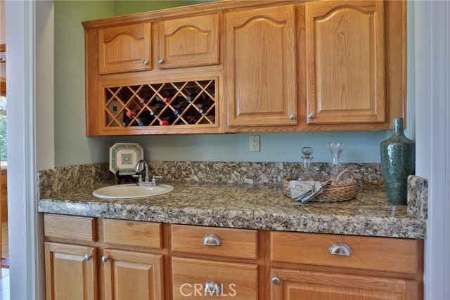 Detail Gallery Image 13 of 65 For 27720 St Bernard Ln, Lake Arrowhead,  CA 92352 - 4 Beds | 3 Baths