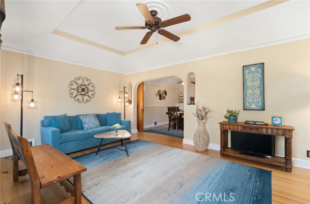 Detail Gallery Image 5 of 34 For 1260 Sinaloa Ave, Pasadena,  CA 91104 - 4 Beds | 2 Baths
