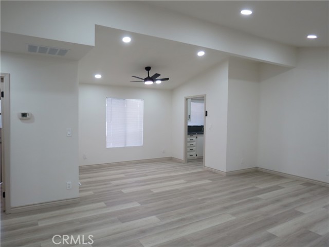 601 N Kirby Street, Hemet CA: https://media.crmls.org/medias/867b32dd-77cd-4300-9509-7f25fb6f3a67.jpg