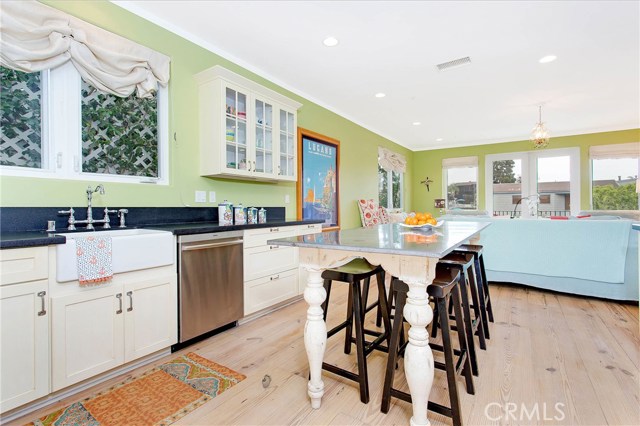 Detail Gallery Image 11 of 37 For 318 Cazador Ln a,  San Clemente,  CA 92672 - 4 Beds | 3/1 Baths