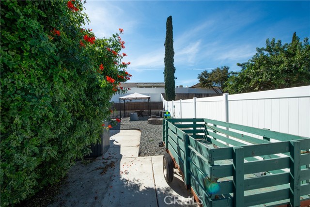 Detail Gallery Image 31 of 33 For 10444 Charleston Dr, Riverside,  CA 92503 - 4 Beds | 2 Baths