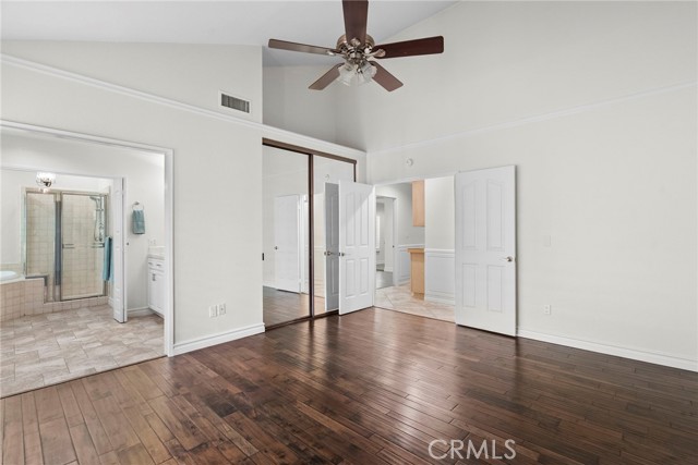 25383 Fortuna Drive, Valencia CA: https://media.crmls.org/medias/867d6a57-5d31-4387-8977-5f1884147ba9.jpg