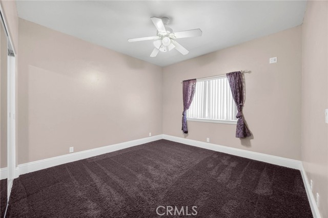 8277 Macron Street, Oak Hills CA: https://media.crmls.org/medias/867f693a-0d96-4f0d-a760-2521cf50ea80.jpg
