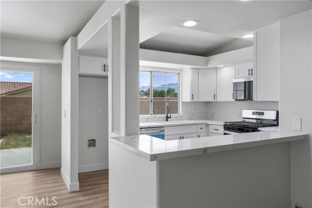 13565 Monterey RD, Desert Hot Springs CA: https://media.crmls.org/medias/86814434-be58-46c4-9d35-9909eff0f047.jpg