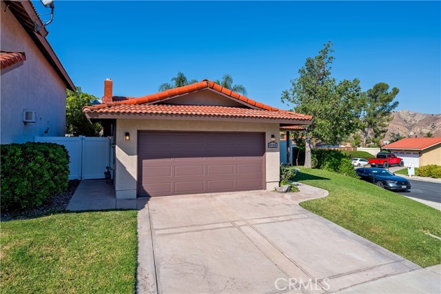 Detail Gallery Image 3 of 53 For 4755 Satin Bell Dr, Corona,  CA 92878 - 3 Beds | 2 Baths