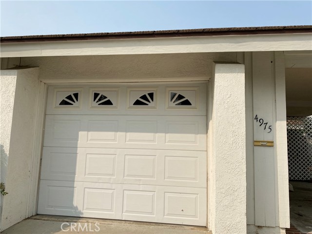 4975 Paseo Dali Irvine, California Featured 3 bedrooms 2 full bath home. Gated entry to the front door. Beautiful hardwood floors throughout. Granite countertops in Master and Main Bath. Both baths have dual sinks. Stainless steel appliances and newer cabinets in the kitchen. Spacious living and dining areas. Wet bar with wine refrigerator. Low maintenance back yard with fruit trees. Great location near University High, UCI and Shopping centers.