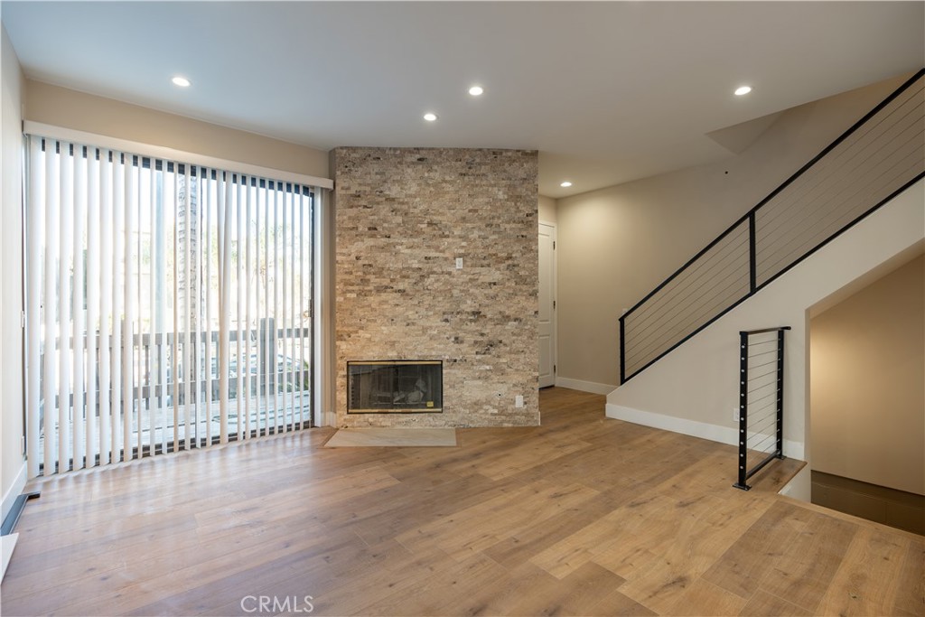 4939 Laurel Canyon #C