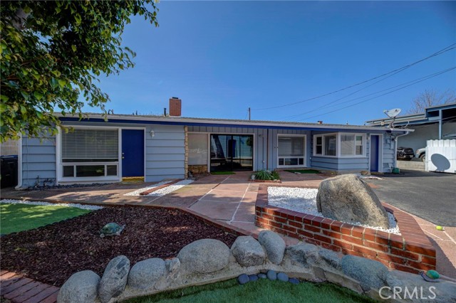 Detail Gallery Image 3 of 34 For 3414 S Centinela Ave, Los Angeles,  CA 90066 - 3 Beds | 1/1 Baths