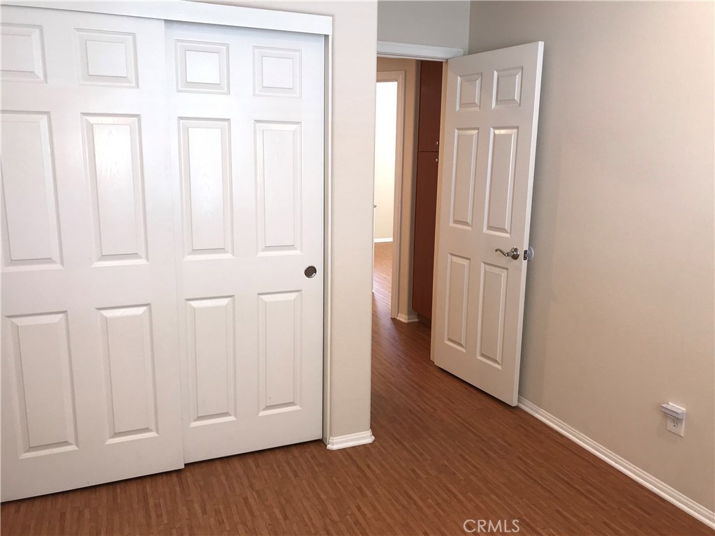 https://media.crmls.org/medias/86851b2c-c57c-4221-955a-5defc5b1b234.jpg?preset=X-Large