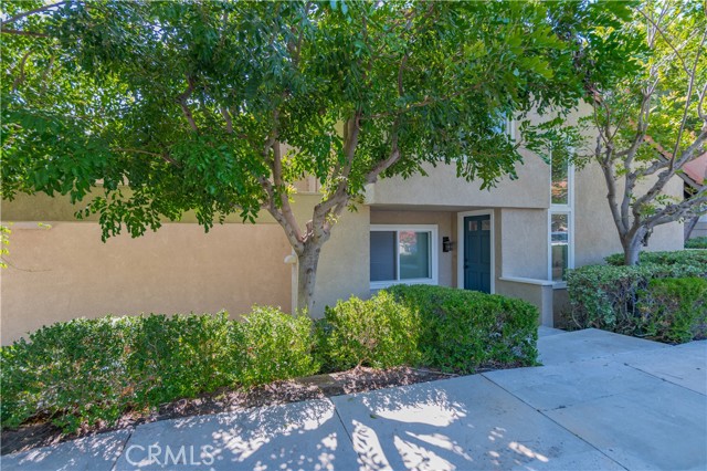 Detail Gallery Image 8 of 30 For 80 Stanford Ct #40,  Irvine,  CA 92612 - 2 Beds | 2 Baths
