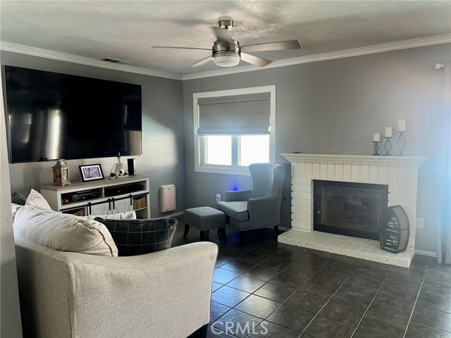Detail Gallery Image 6 of 34 For 2252 Firebrand Ave, Perris,  CA 92571 - 3 Beds | 2/1 Baths