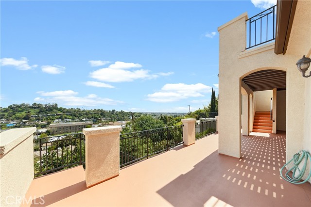 928 Kingsford Street, Monterey Park CA: https://media.crmls.org/medias/86867762-d46b-4e33-ab12-3fdb7e5774e5.jpg