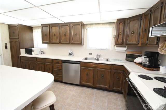 Detail Gallery Image 9 of 27 For 1848 Elmfield Ave, Long Beach,  CA 90815 - 2 Beds | 1/1 Baths