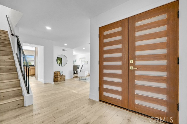 Detail Gallery Image 6 of 52 For 5231 Los Encantos Circle, La Palma,  CA 90623 - 5 Beds | 3 Baths