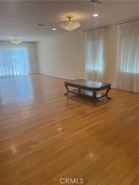 Detail Gallery Image 58 of 69 For 5118 Newcastle Ave, Encino,  CA 91316 - 3 Beds | 2 Baths