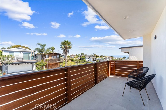 Detail Gallery Image 19 of 22 For 869 Santa Ana St, Laguna Beach,  CA 92651 - 2 Beds | 2/1 Baths