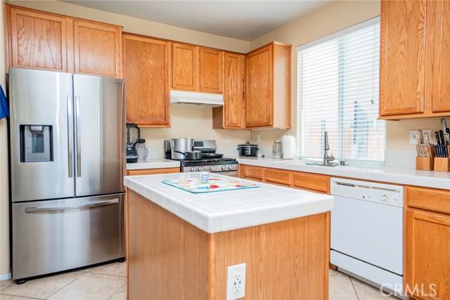 Detail Gallery Image 6 of 39 For 26110 Primrose Way, Moreno Valley,  CA 92555 - 3 Beds | 2 Baths