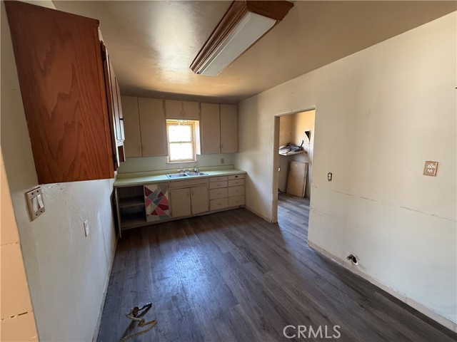 Detail Gallery Image 6 of 24 For 419 Linda Vista Dr, Bakersfield,  CA 93308 - 2 Beds | 1 Baths