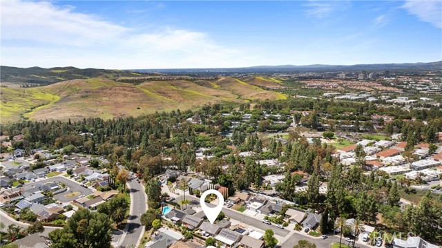 22352 Torino, Laguna Hills CA: https://media.crmls.org/medias/868919d0-d68a-41ba-9ca0-3dc8b56da705.jpg