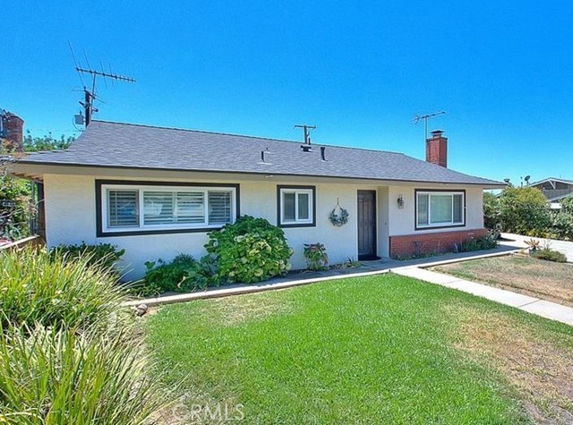 35405 Date Avenue, Yucaipa CA: https://media.crmls.org/medias/86898361-c9eb-43d7-9911-682557f9e6e4.jpg