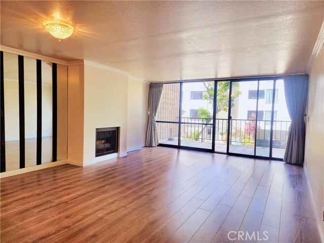 Detail Gallery Image 7 of 16 For 10966 Rochester#2 Ave, Los Angeles,  CA 90024 - 1 Beds | 1 Baths