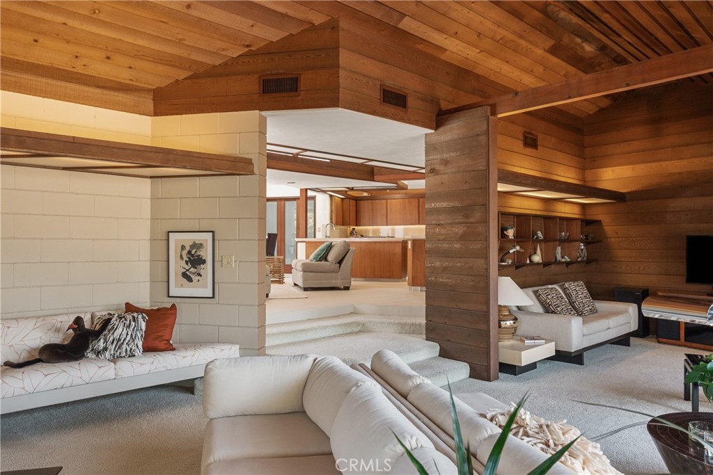 MLS #OC25145923 img 12