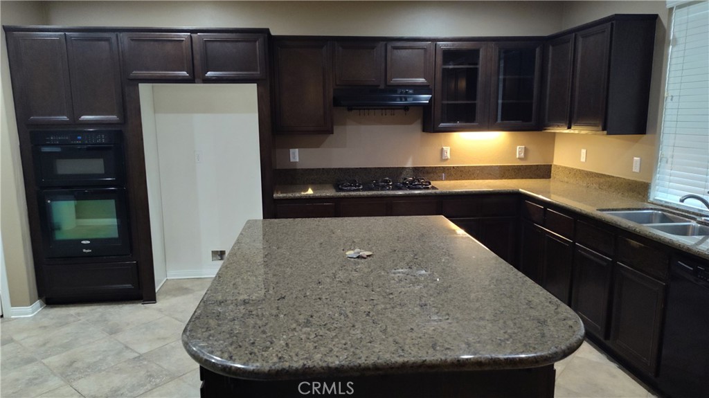 MLS #OC25145929 img 6