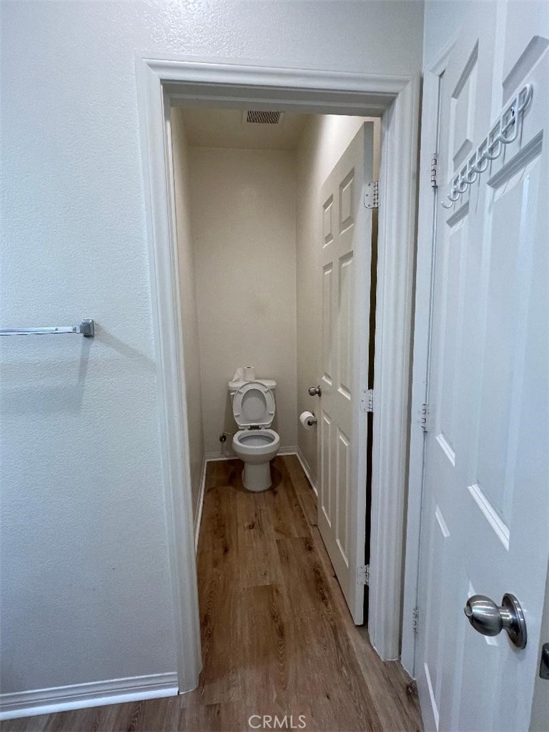 https://media.crmls.org/medias/868ac6c6-90f5-498a-86a5-a9d38f467940.jpg?preset=X-Large