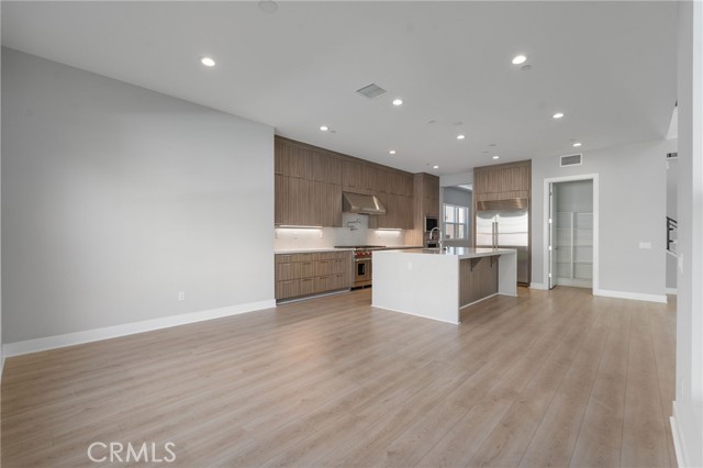 Detail Gallery Image 17 of 53 For 20637 W Hummingbird, Porter Ranch,  CA 91326 - 5 Beds | 5/1 Baths