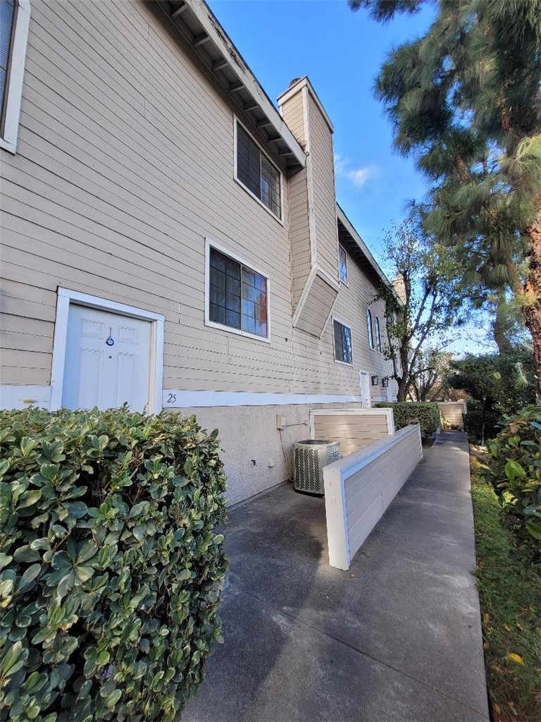 Details for 8338 Woodley Place 25, North Hills, CA 91343