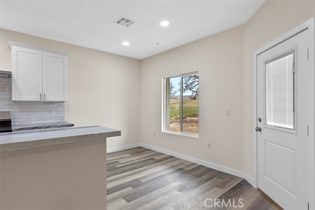 Detail Gallery Image 9 of 24 For 28551 Delaware Dr, Tehachapi,  CA 93561 - 3 Beds | 2 Baths