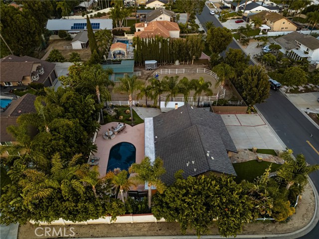 17927 Sun Hill Drive, Yorba Linda CA: https://media.crmls.org/medias/868d8b8a-b07b-4572-8e32-a0a582b817e4.jpg