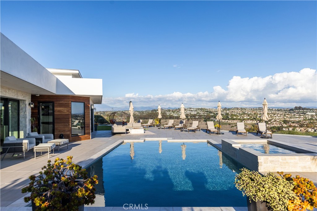 MLS #OC25010978 image #47