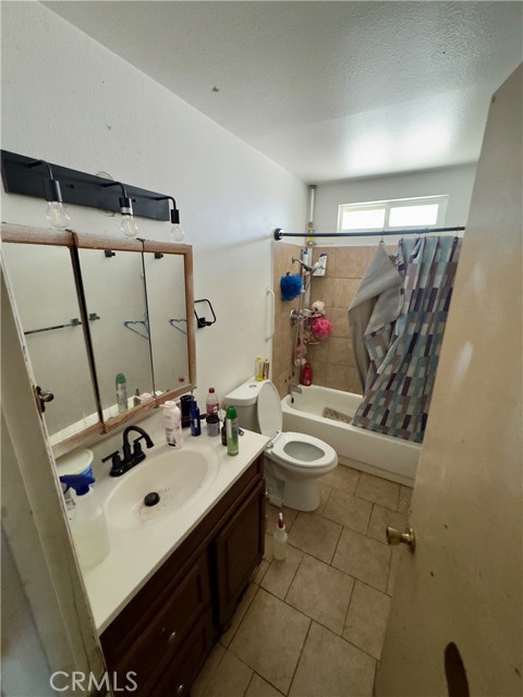 Detail Gallery Image 7 of 11 For 1735 W Virginia St, San Bernardino,  CA 92411 - 4 Beds | 2 Baths