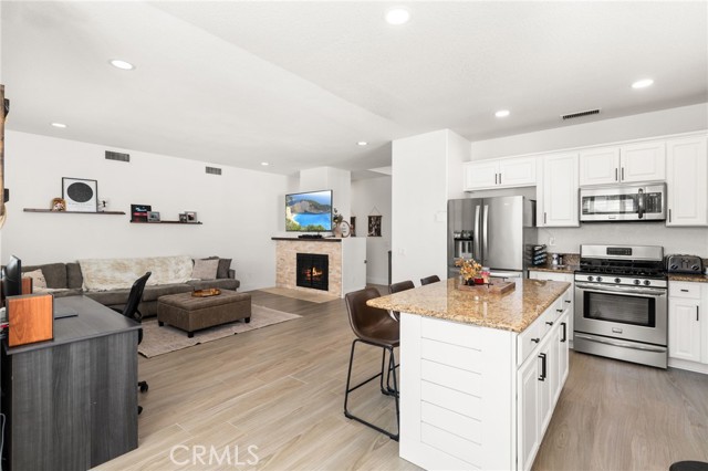 Detail Gallery Image 16 of 47 For 1261 Florence St, Corona,  CA 92882 - 4 Beds | 2 Baths