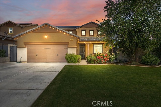12200 White Rapids Way, Bakersfield CA: https://media.crmls.org/medias/868e7324-d37e-4e3d-8941-bbc78925ec27.jpg