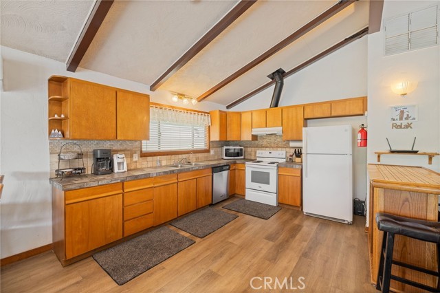Detail Gallery Image 26 of 65 For 37744 Shoreline Dr, Bass Lake,  CA 93604 - 4 Beds | 2 Baths