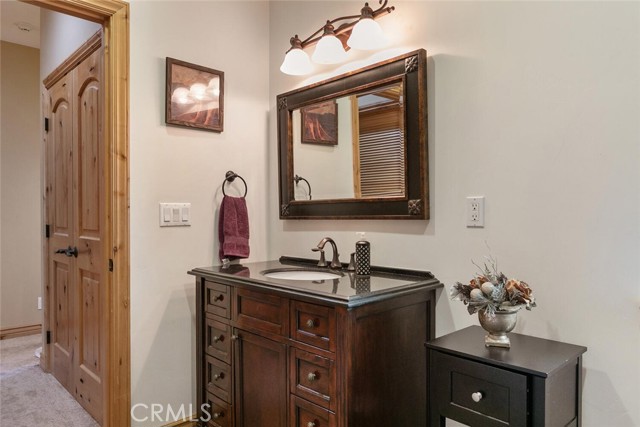 781 Brentwood Drive, Lake Arrowhead CA: https://media.crmls.org/medias/868f7cd9-3a76-4213-837a-6237a62bc46d.jpg