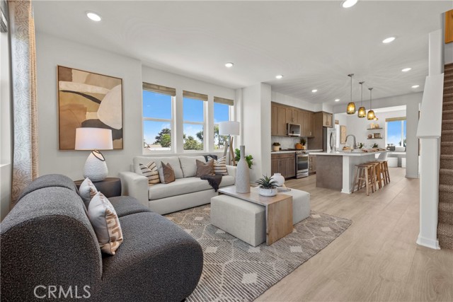 Detail Gallery Image 12 of 23 For 1950 W Sycamore Dr, Compton,  CA 90220 - 3 Beds | 3/1 Baths